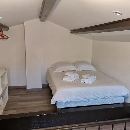 La Casa Holiday home Ongles